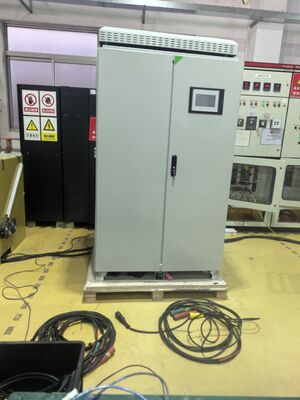 PE-iND II 3/3P ((S6000-33G) 110/ 220/384Vdc 10-200kVA Online Industrie-UPS-Luftkühlleistung ≥93%