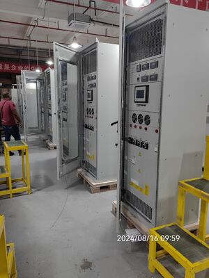 R7000 Serie AC/DC Industrie-Gleichrichter mit Eingangstrenntransformator